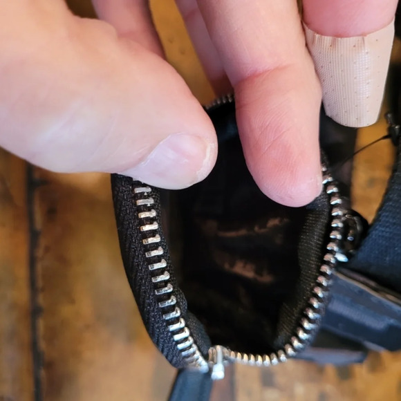 Karl Lagerfeld Black Men's Crossbody Bag - Picture 8 of 11